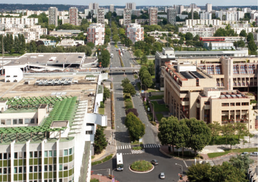 Perspective du bas du Mont-Mesly avec le centre commercial régional Créteil Soleil après